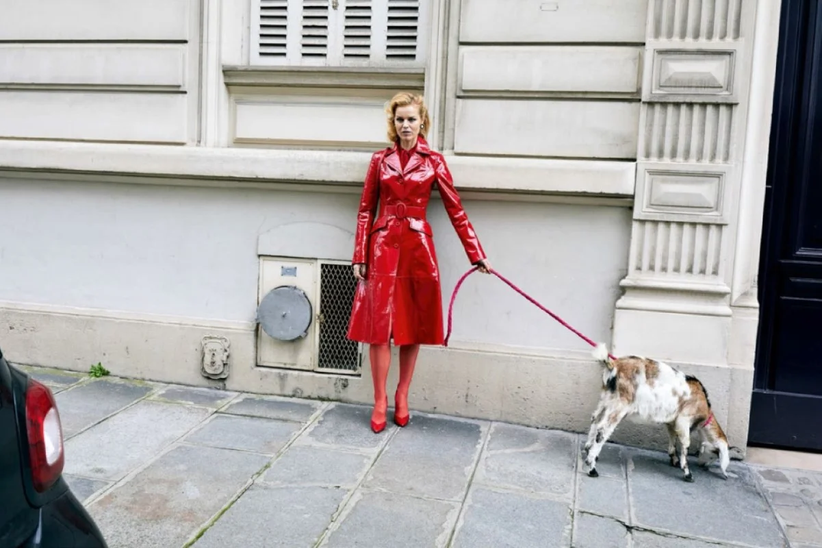 Eva Herzigova Makes Some Music, Lensed By Juergen Teller For Vogue